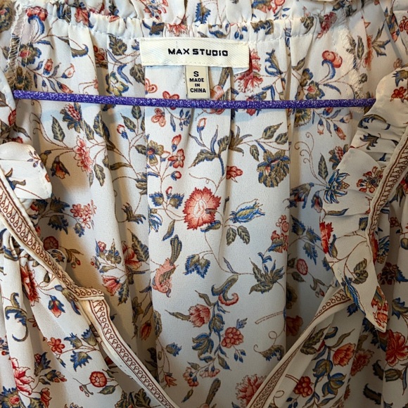 Max Studio Multicolor Floral Ruffle Blouse - Picture 2 of 4